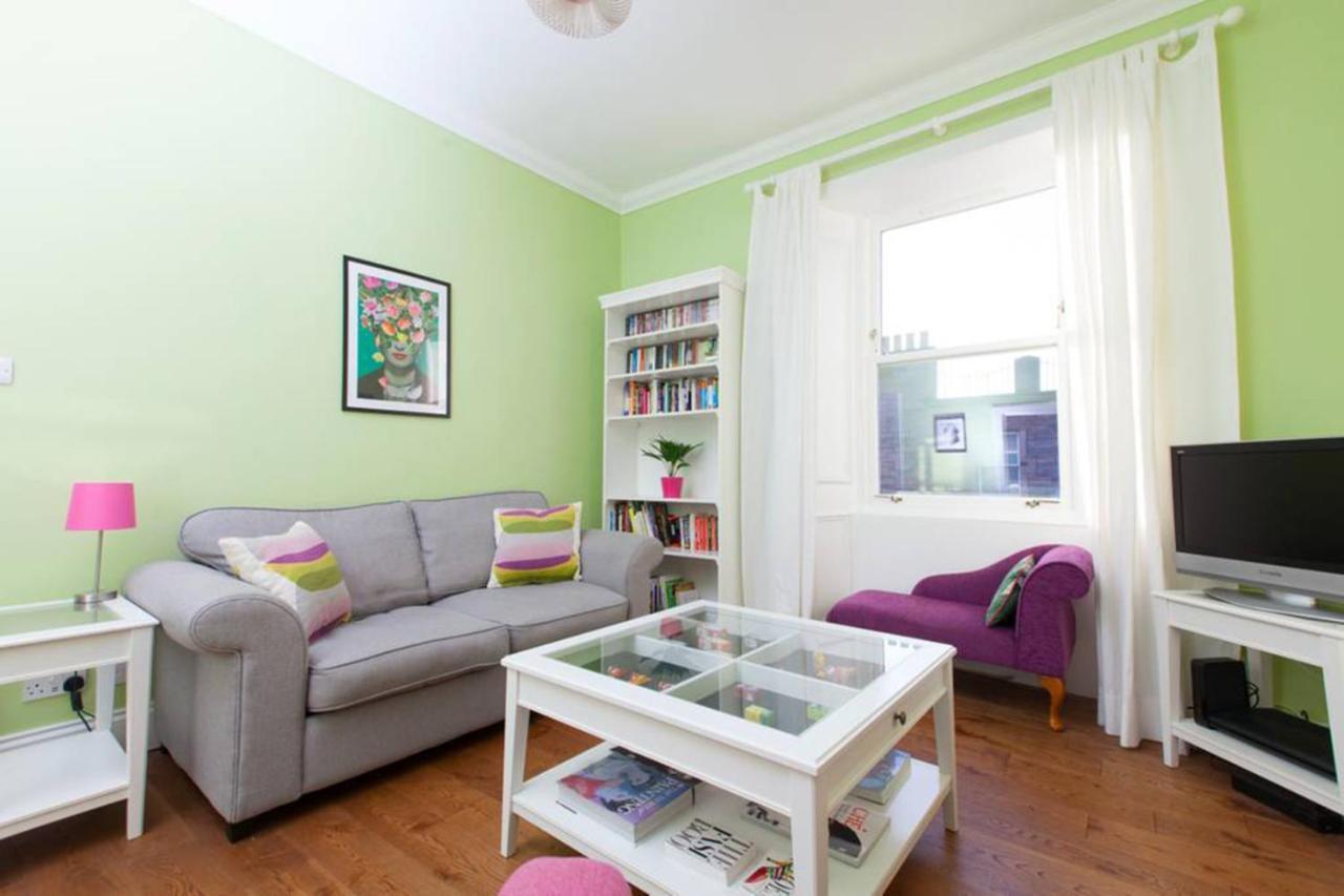 Bright And Modern Causewayside Apartment Edinburgh Bagian luar foto