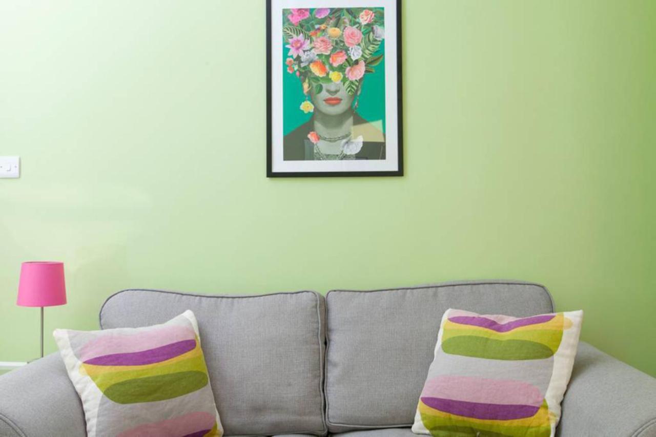 Bright And Modern Causewayside Apartment Edinburgh Bagian luar foto