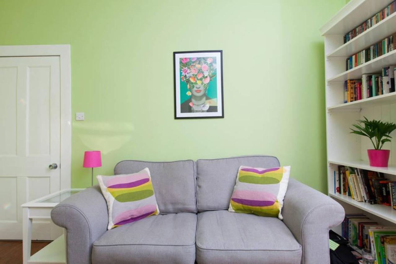 Bright And Modern Causewayside Apartment Edinburgh Bagian luar foto