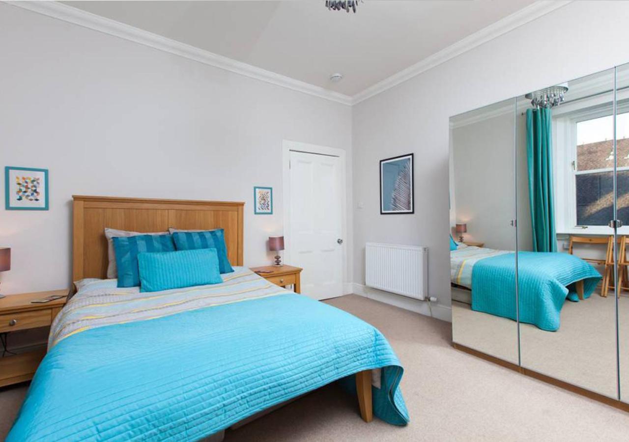 Bright And Modern Causewayside Apartment Edinburgh Bagian luar foto